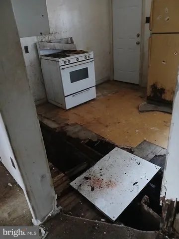 $85,000 | 13 Florence Avenue, Darby, PA 19023