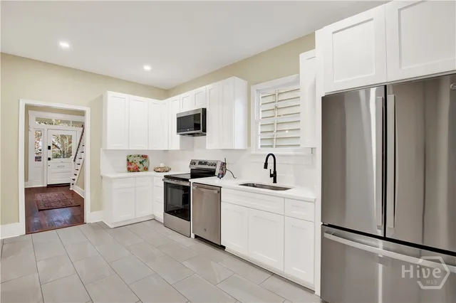 $3,500 | 676 East Anderson Street, Savannah, GA 31401