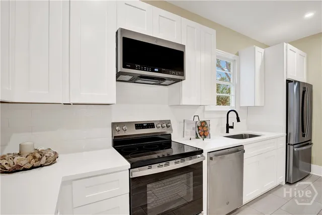 $3,500 | 676 East Anderson Street, Savannah, GA 31401