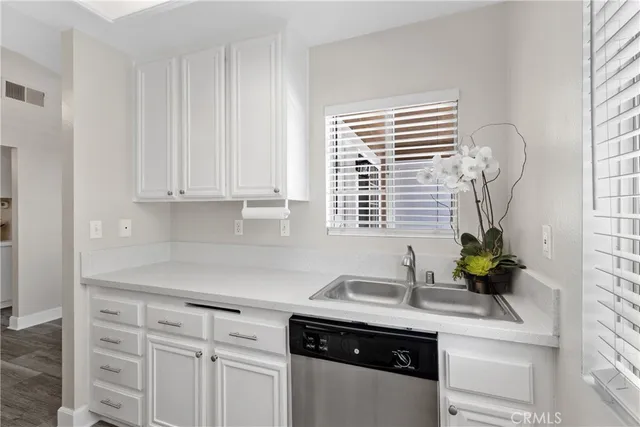 $490,000 | 9 Vía Cresta, Rancho Santa Margarita, CA 92688