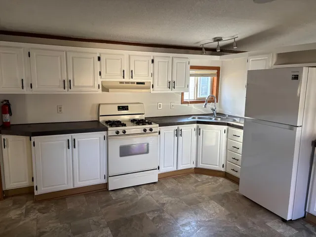 $110,000 | 2130 White Pine Drive, Cambridge, MN 55008