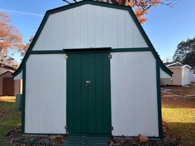 $110,000 | 2130 White Pine Drive, Cambridge, MN 55008