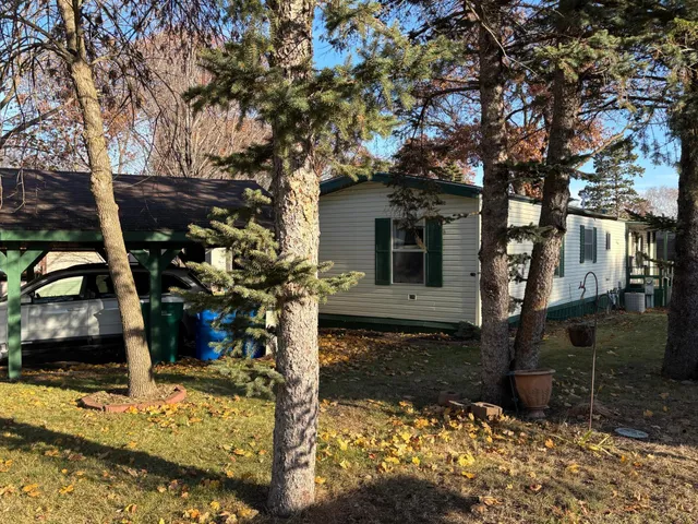 $110,000 | 2130 White Pine Drive, Cambridge, MN 55008