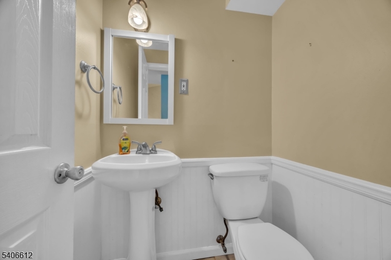 40 Drake Road Somerset, NJ 08873 - Photo 4 of 23