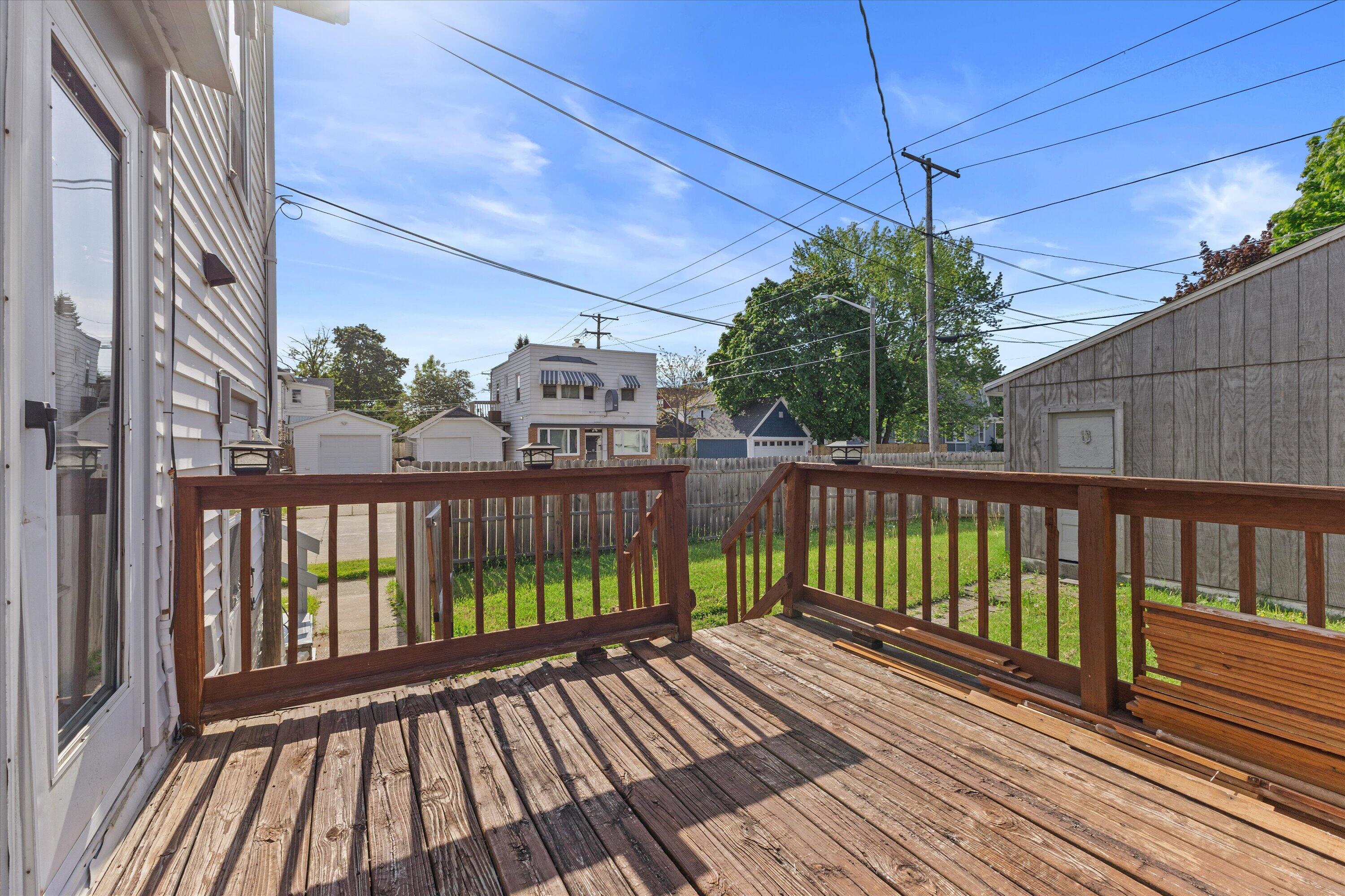 2401 Hansen Avenue Racine, WI 53405 - Photo 28 of 32 24-KCM-33