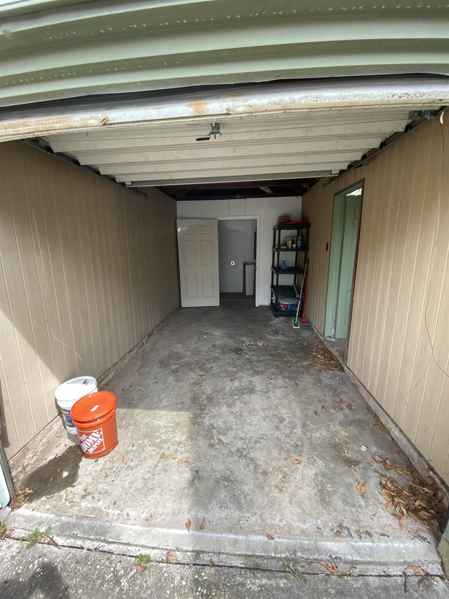 648 Loeb Street Memphis, TN 38111 - Photo 18 of 18 a view of a living room