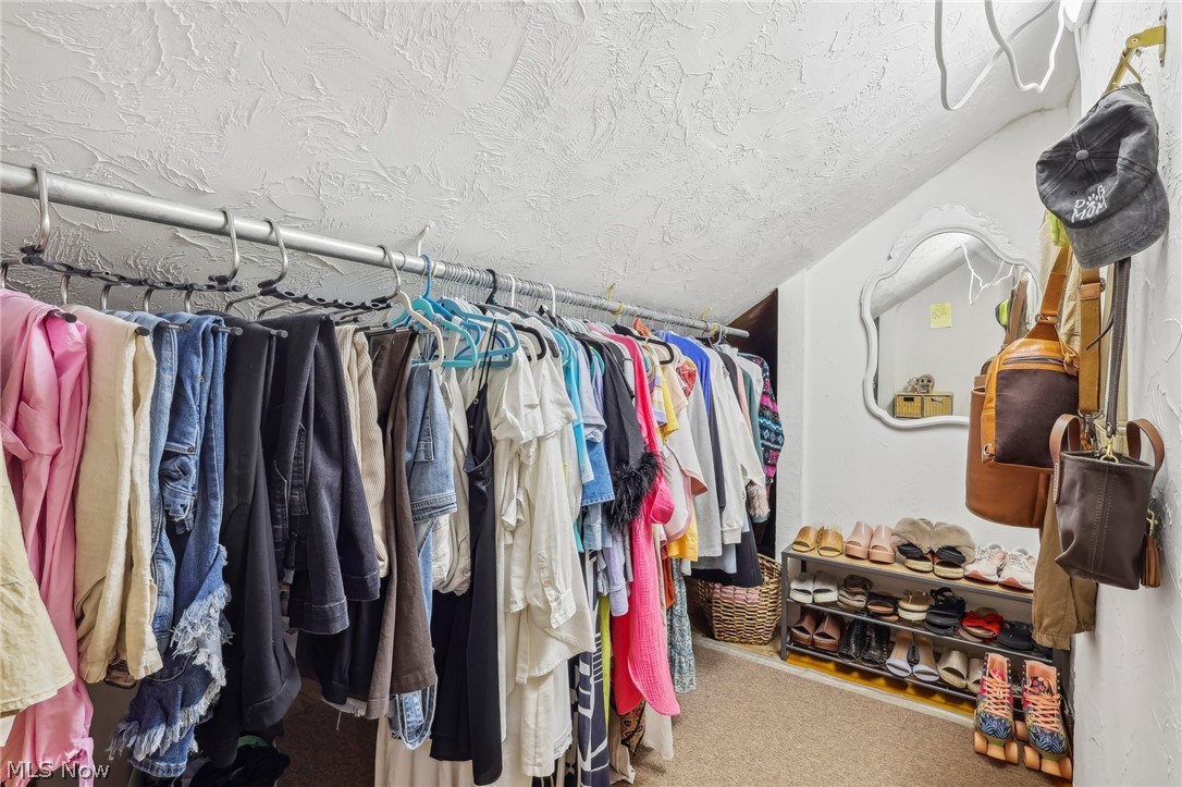 2709 Ralph Avenue Cleveland, OH 44109 - Photo 18 of 40 Walk in closet