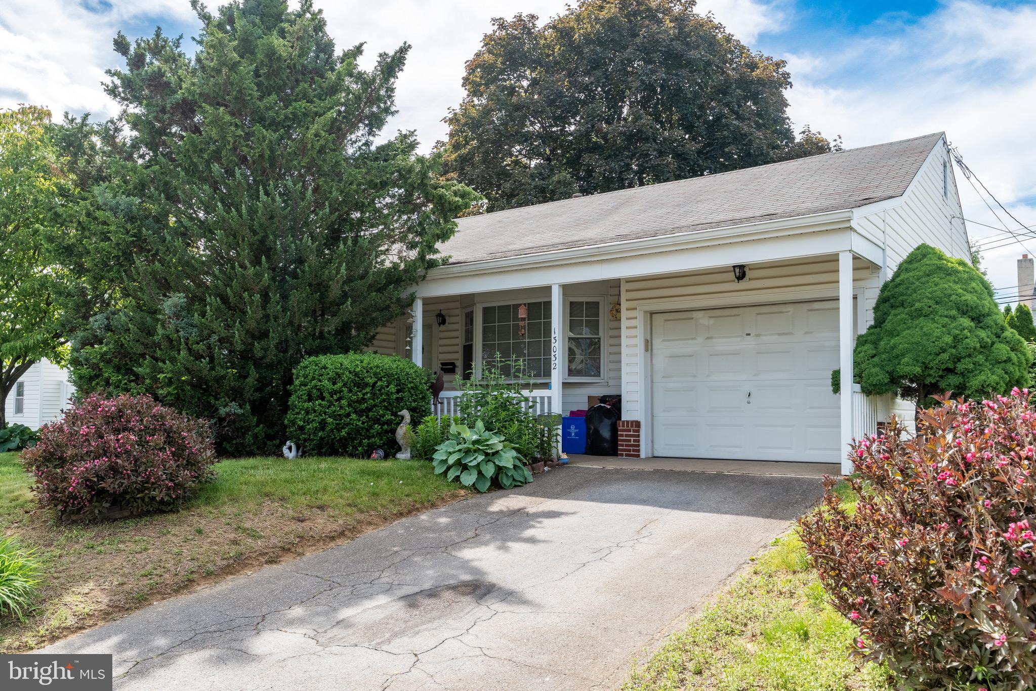 13032 Worthington Road Philadelphia, PA 19116 - Photo 14 of 33