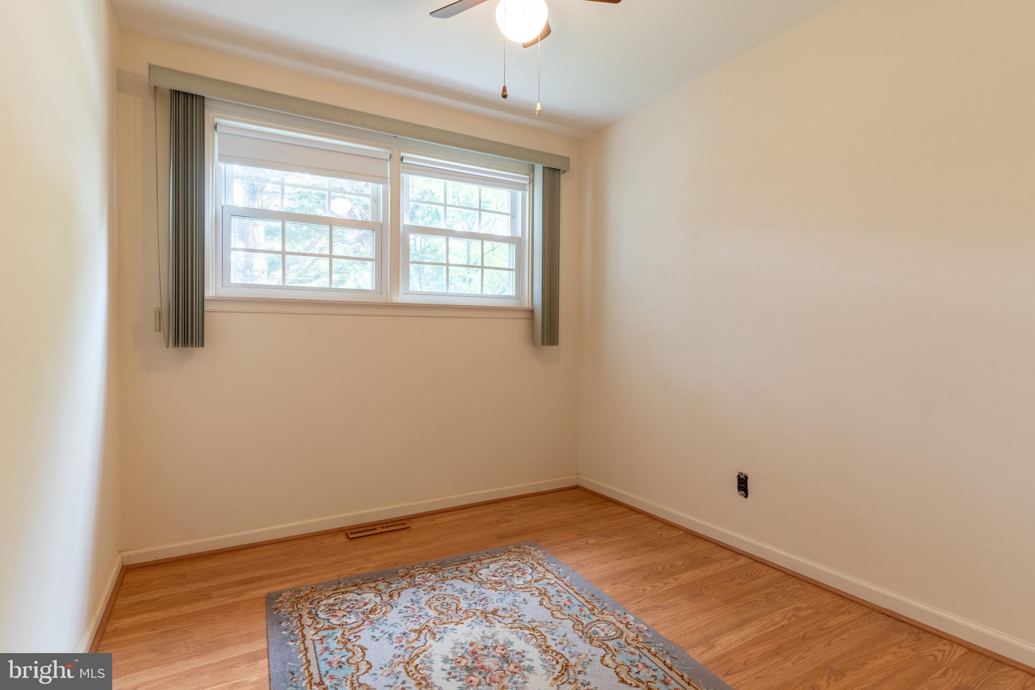 13032 Worthington Road Philadelphia, PA 19116 - Photo 27 of 33