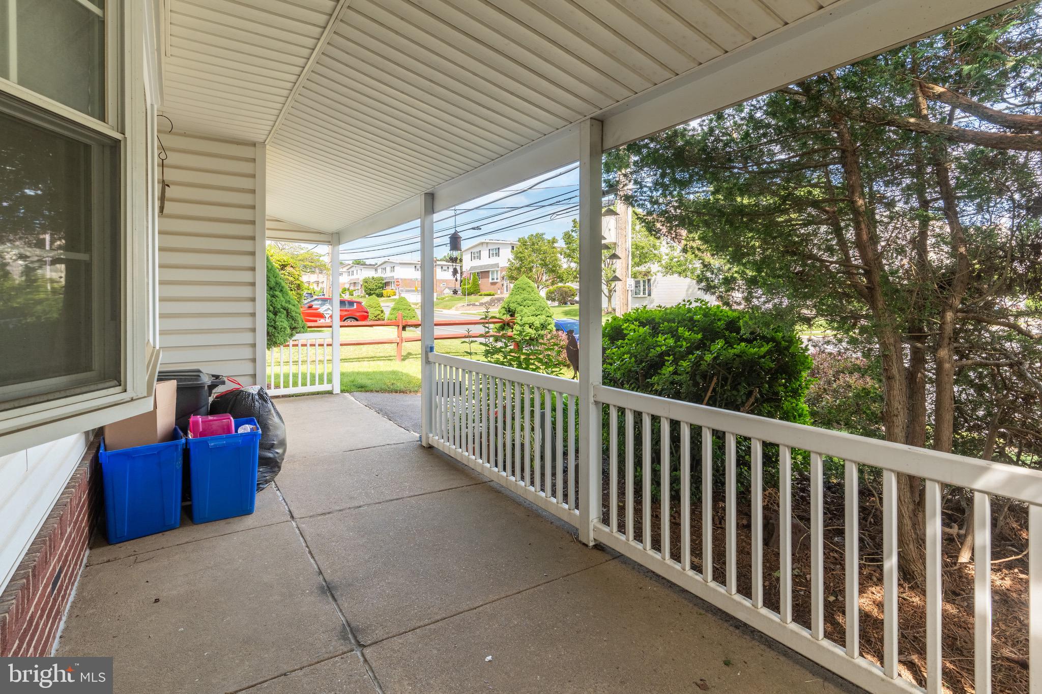 13032 Worthington Road Philadelphia, PA 19116 - Photo 4 of 33