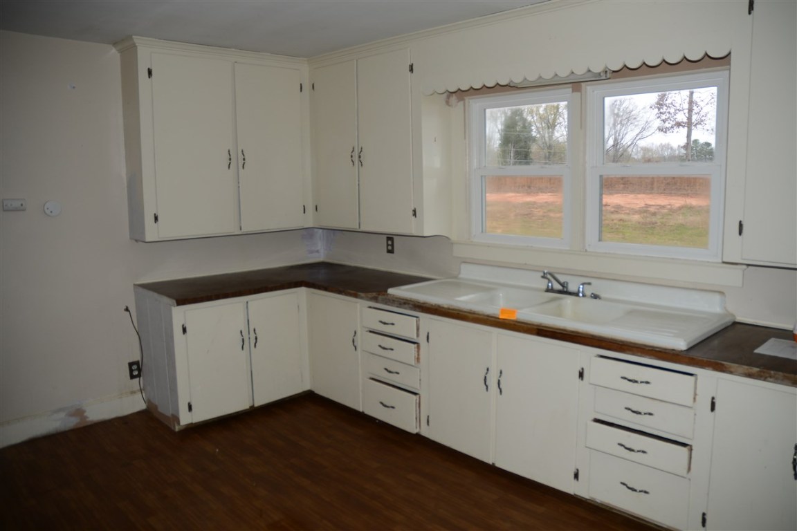 1907 Airline Road Anderson, SC 29624 - Photo 9 of 16