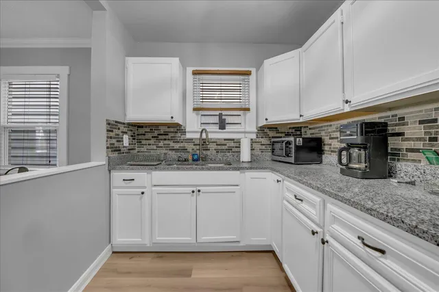 $137,000 | 382 West Hayes Avenue, Hazel Park, MI 48030