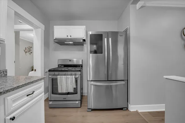 $137,000 | 382 West Hayes Avenue, Hazel Park, MI 48030