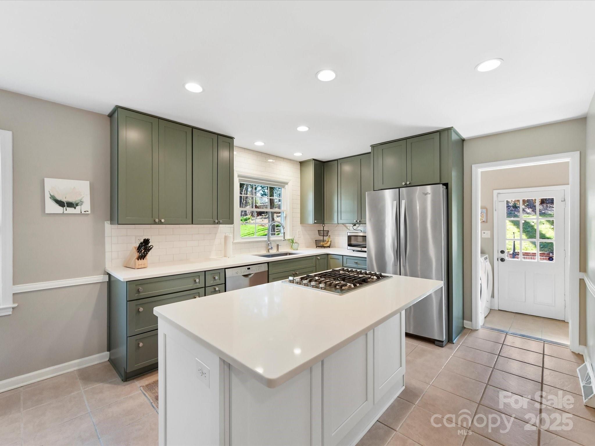 2710 Goneaway Road Charlotte, NC 28210 - Photo 11 of 47 Gallery Image 11