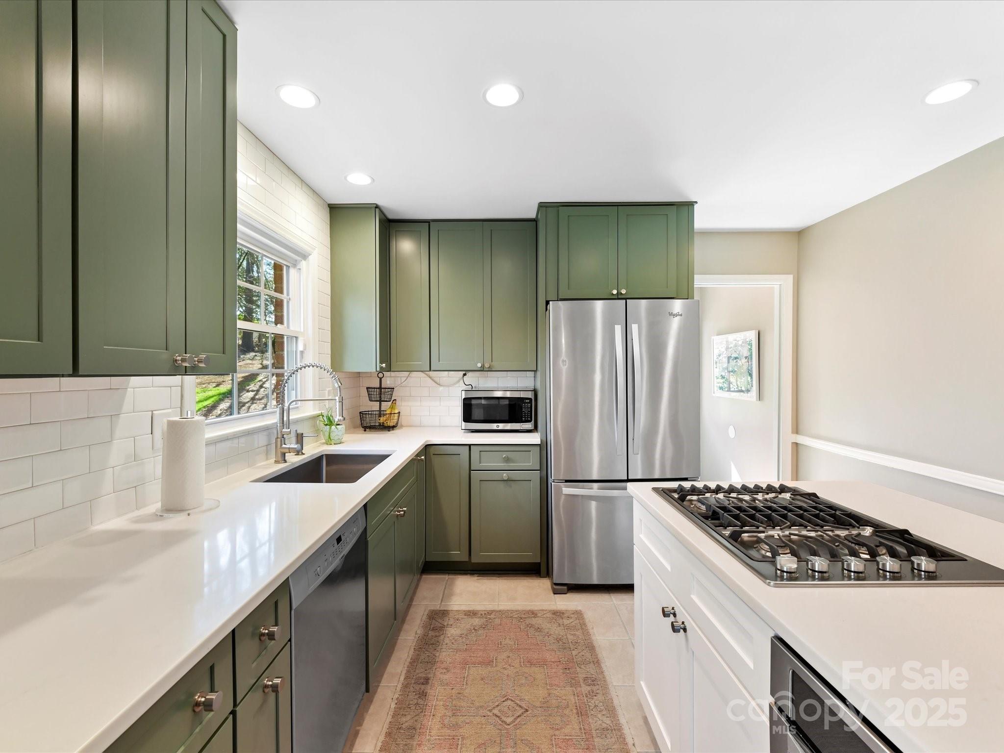2710 Goneaway Road Charlotte, NC 28210 - Photo 12 of 47 Gallery Image 12