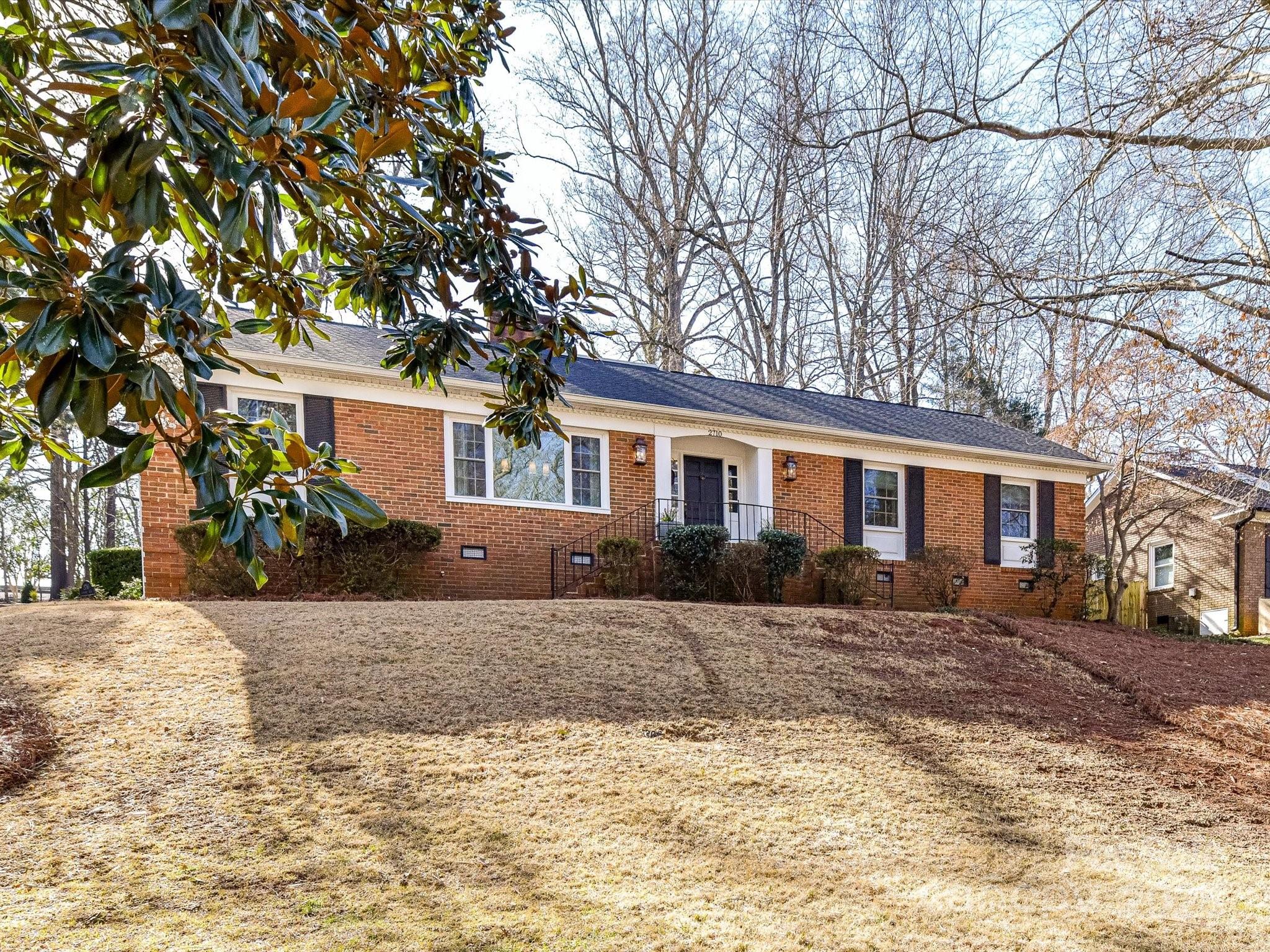 2710 Goneaway Road Charlotte, NC 28210 - Photo 2 of 47 Gallery Image 2