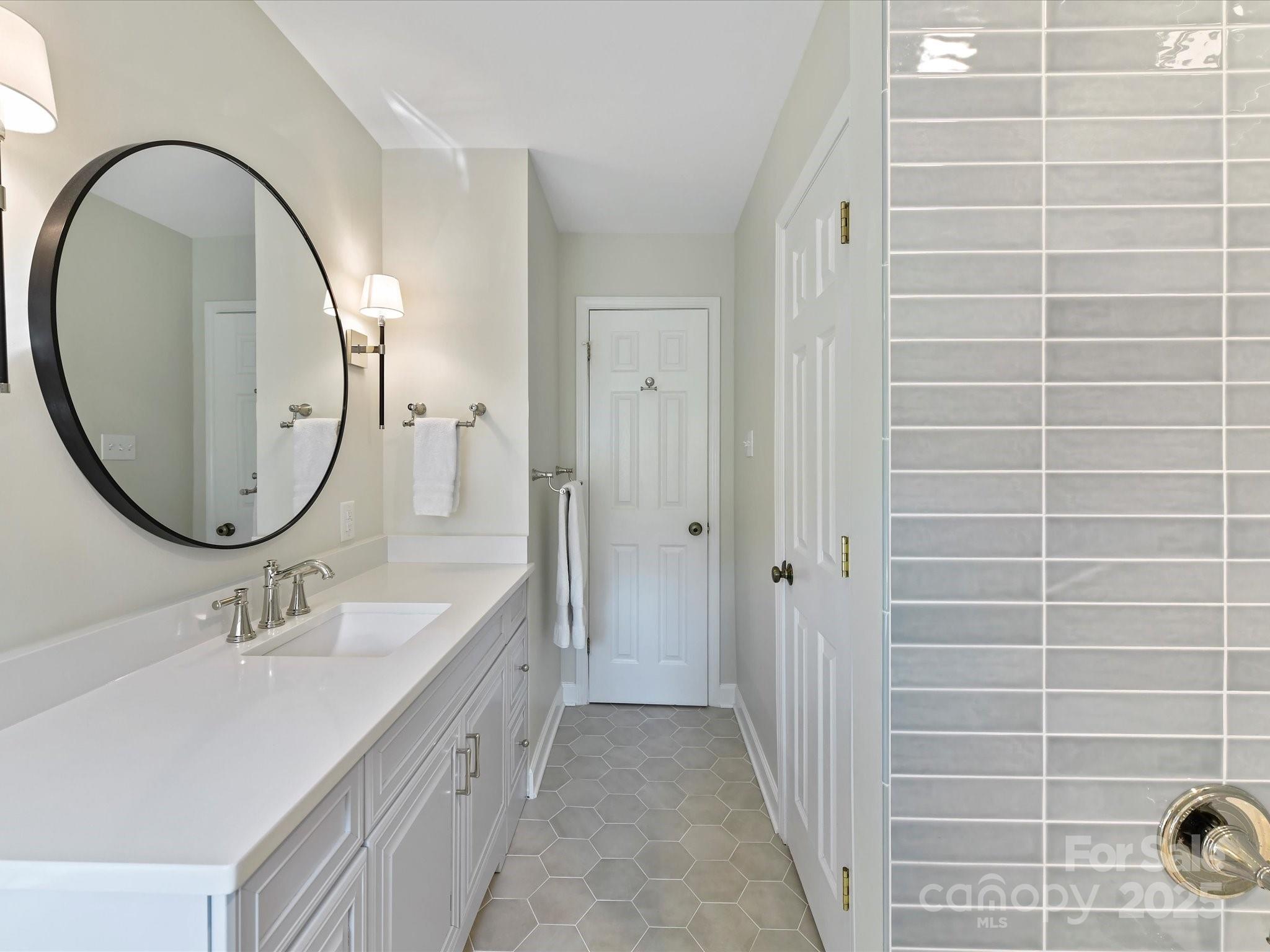2710 Goneaway Road Charlotte, NC 28210 - Photo 31 of 47 Gallery Image 31