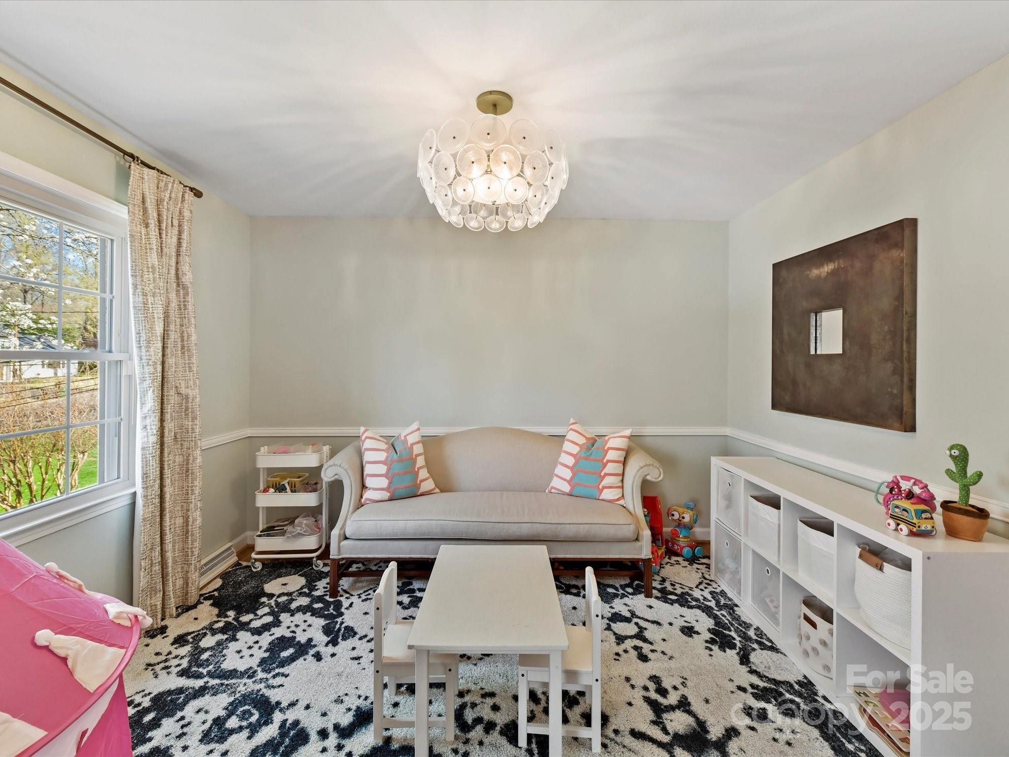 2710 Goneaway Road Charlotte, NC 28210 - Photo 9 of 47 Gallery Image 9
