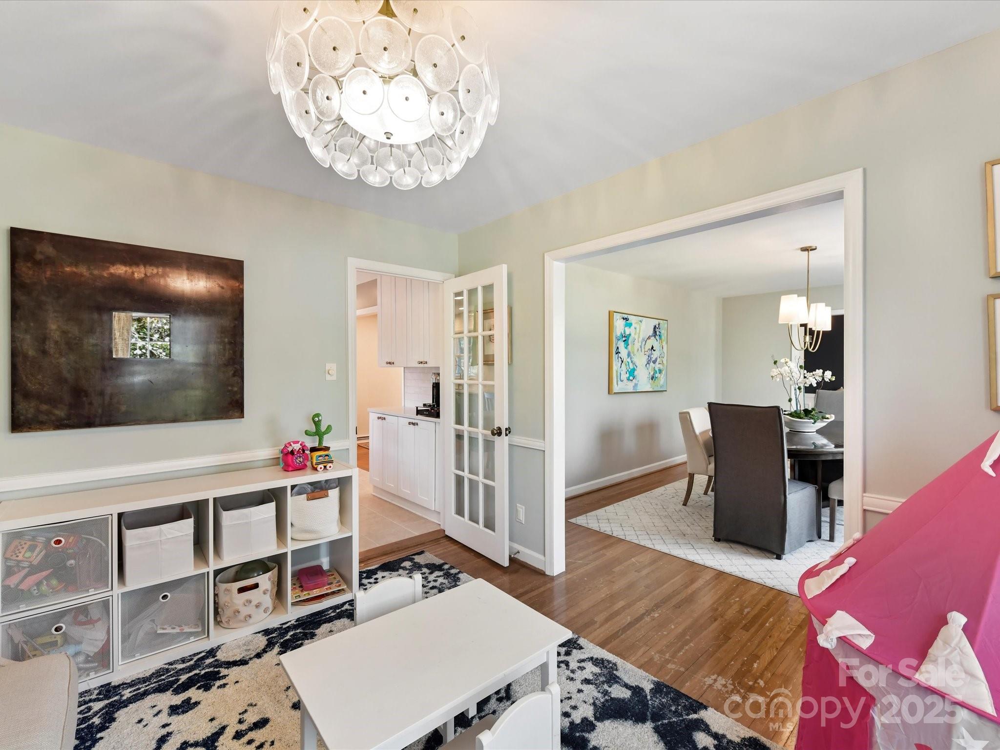 2710 Goneaway Road Charlotte, NC 28210 - Photo 10 of 47 Gallery Image 10