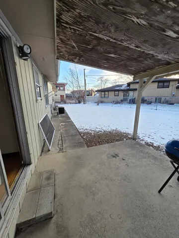 $230,000 | 16440 Michigan Avenue, South Holland, IL 60473