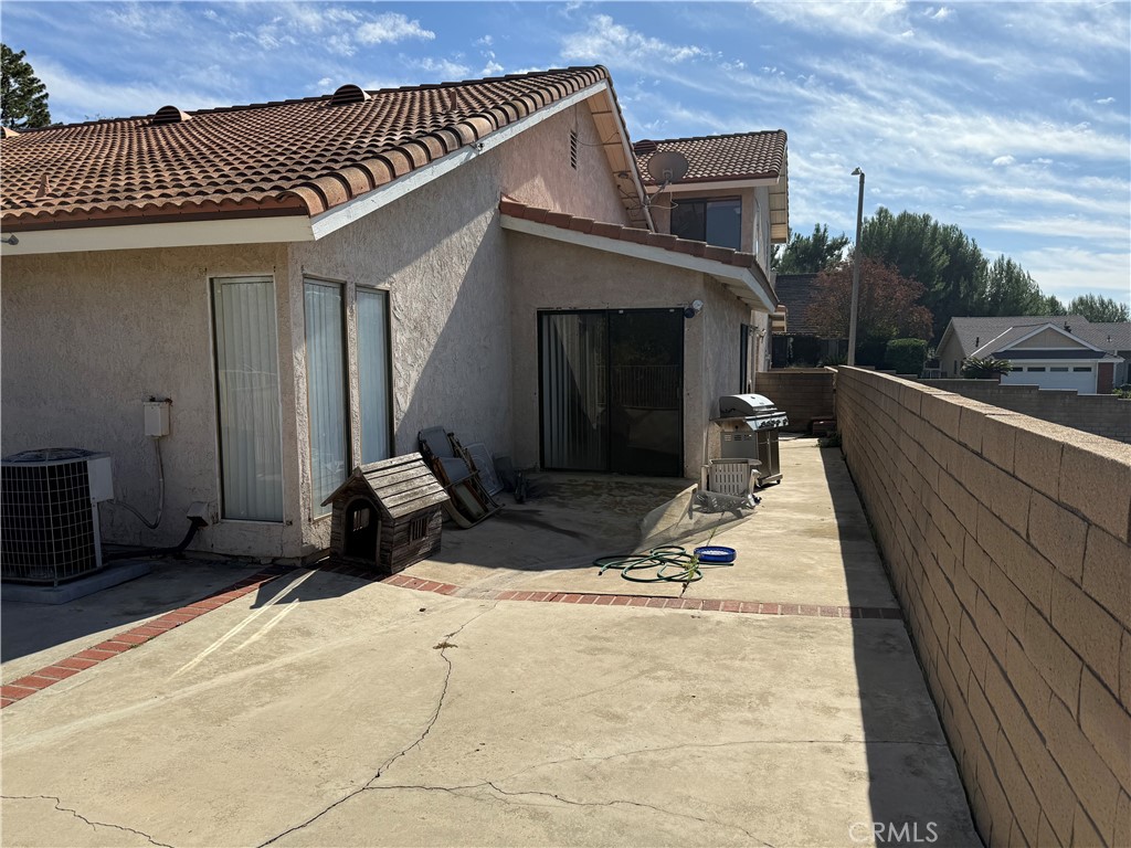 3177 Hawkwood Road Diamond Bar, CA 91765 - Photo 6 of 21 a view of a house with a patio