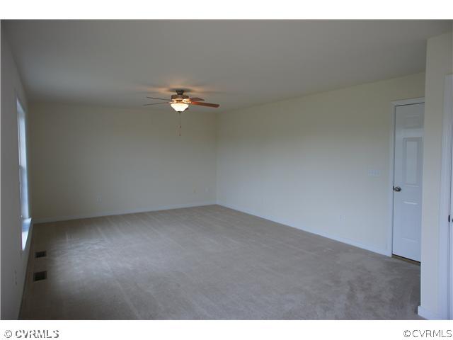 7576 Rolling Hill Road Hopewell, VA 23860 - Photo 10 of 24 Kitchen - Spacious Family Room located as an open