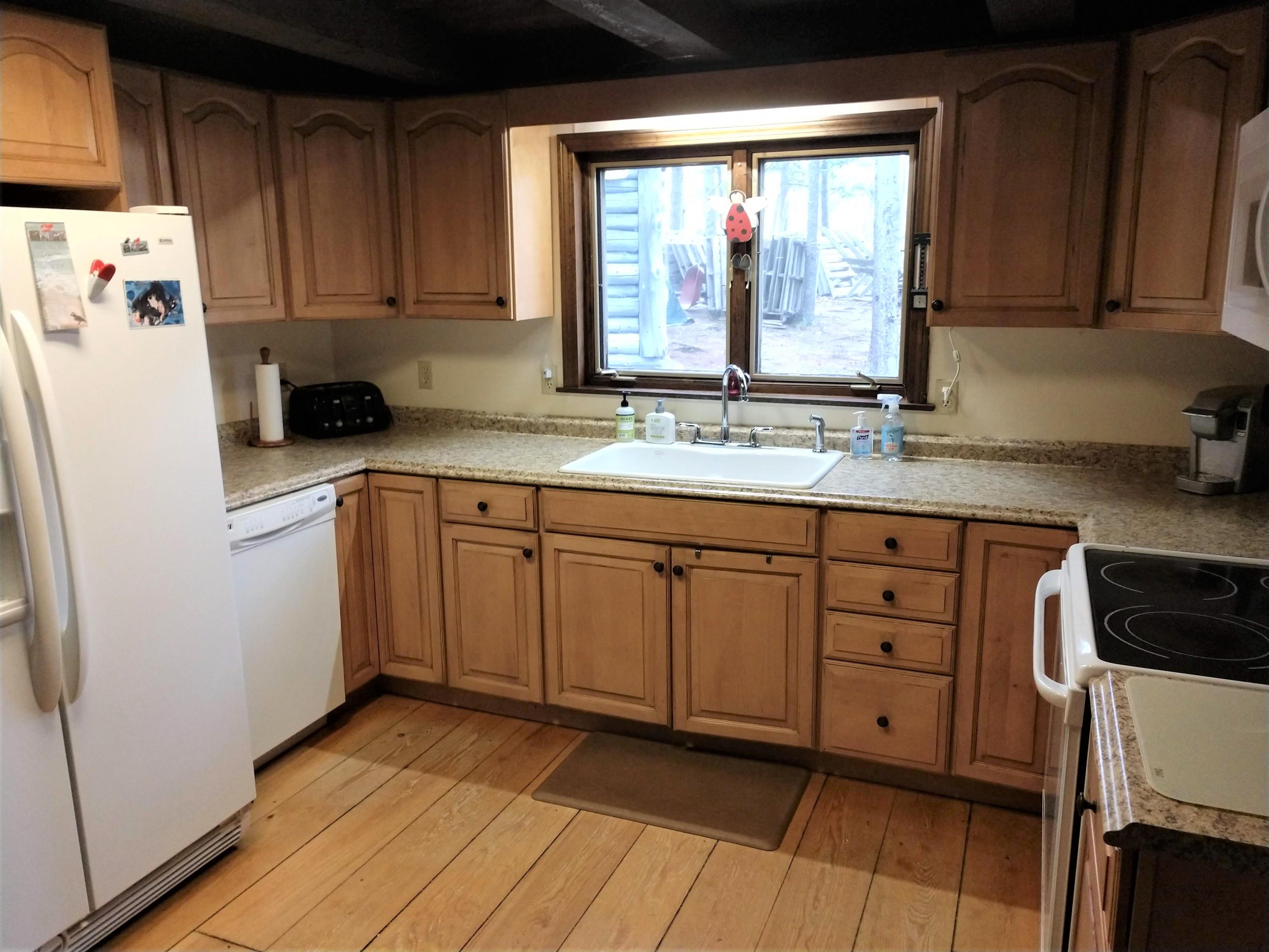 31 Orpine Road Dedham, ME 04429 - Photo 6 of 54 Kitchen 3