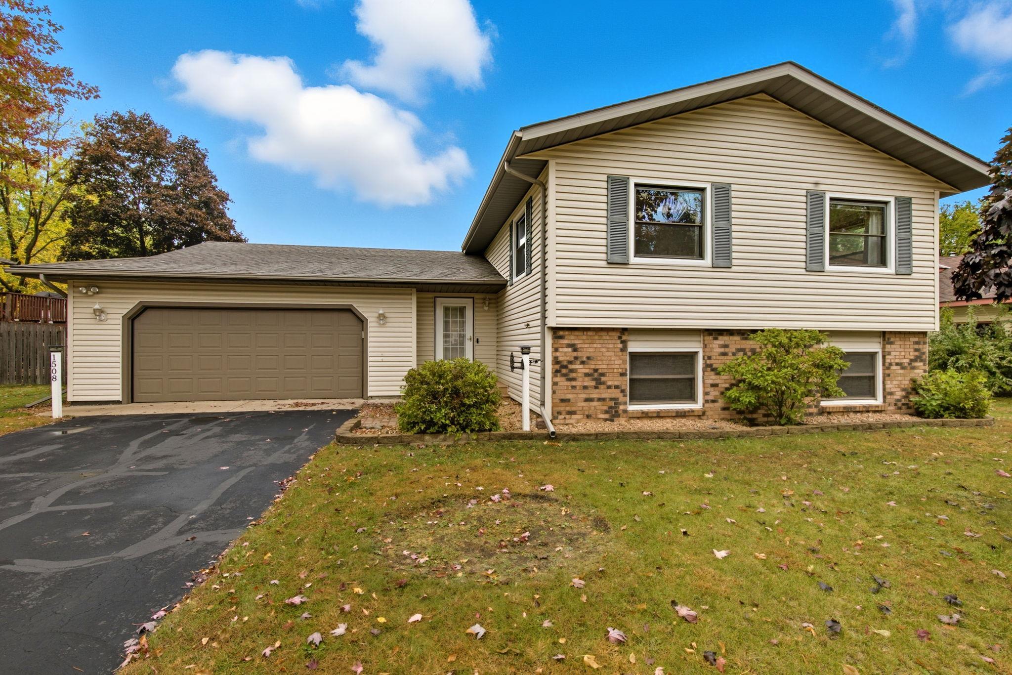 1508 Prairie Hill Road St. Cloud, MN 56301 - Photo 3 of 36