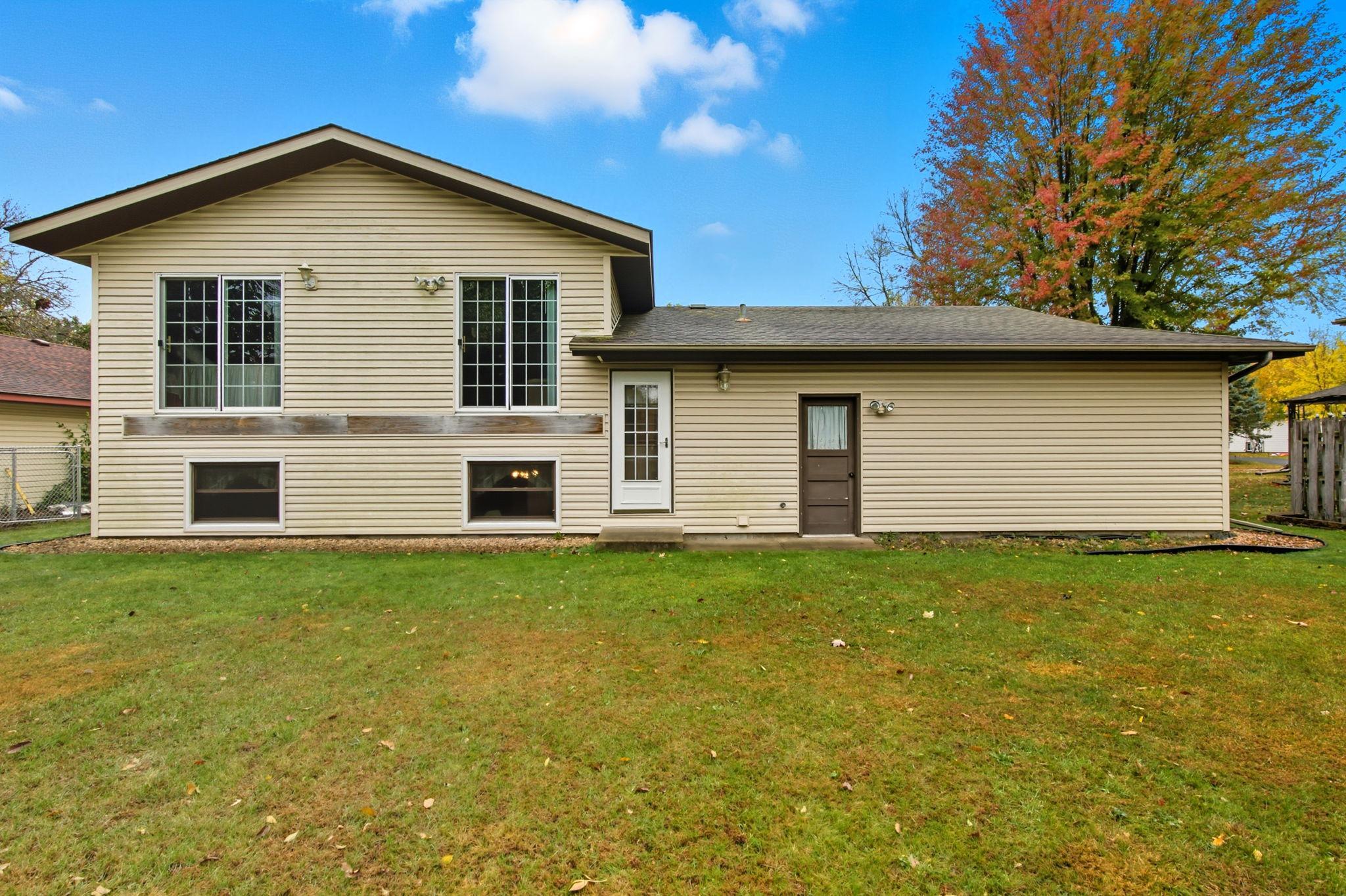 1508 Prairie Hill Road St. Cloud, MN 56301 - Photo 5 of 36