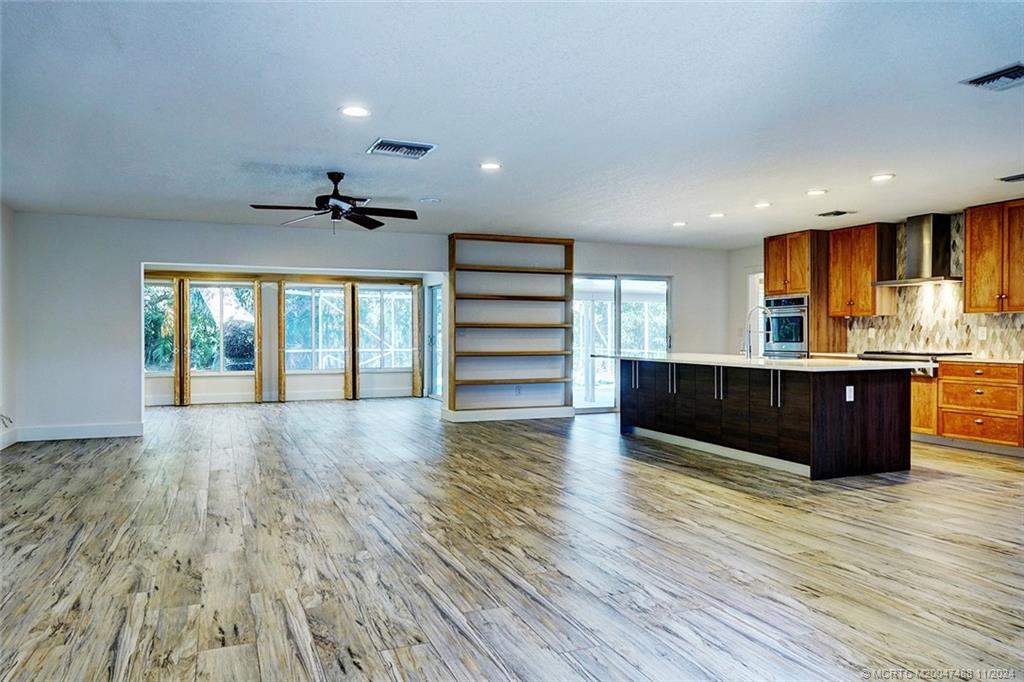 18 Palm Road Stuart, FL 34996 - Photo 6 of 41 Gallery Image 6