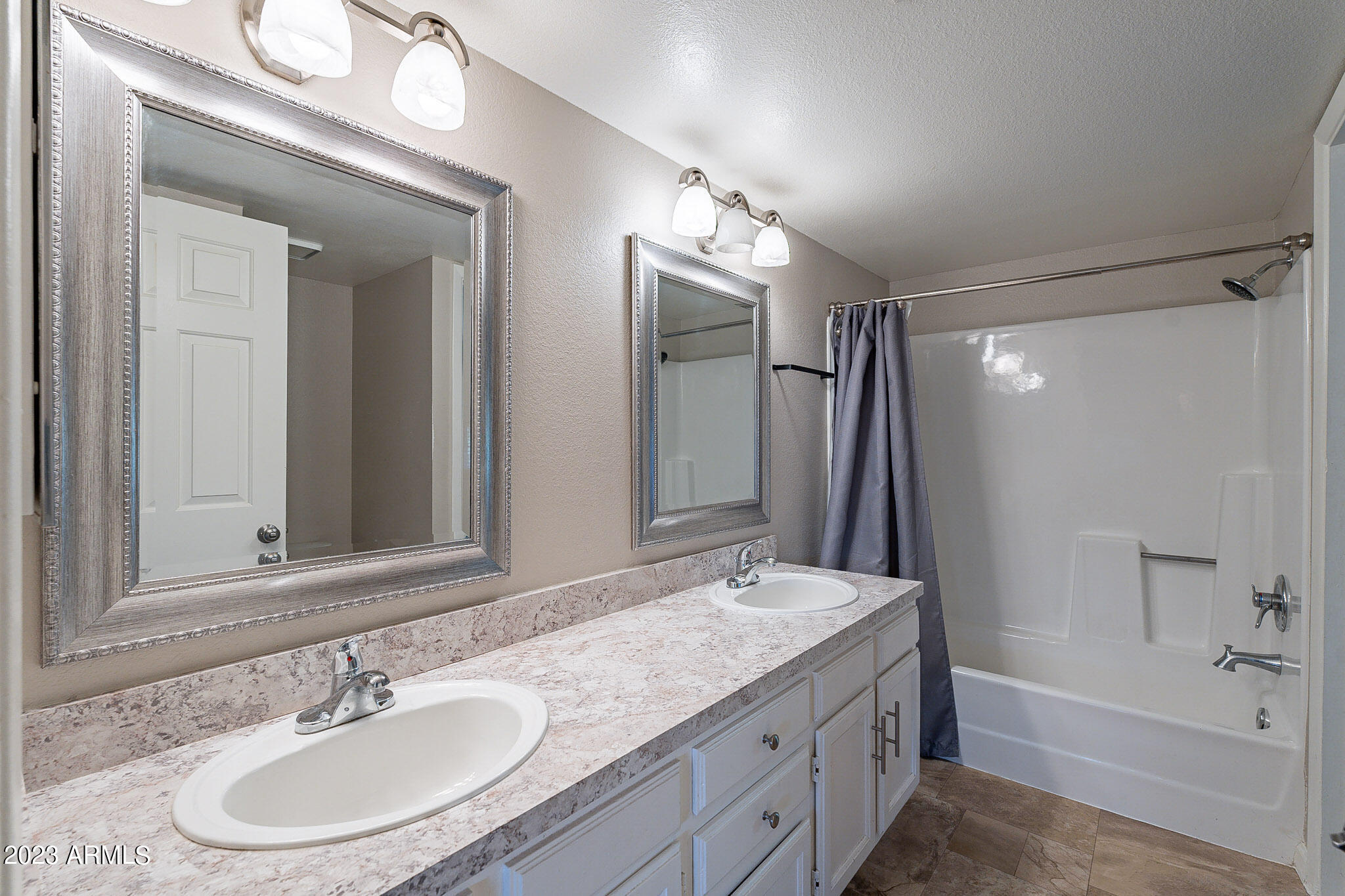 1422 La Jolla Drive Tempe, AZ 85282 - Photo 19 of 22 20-print-La-20