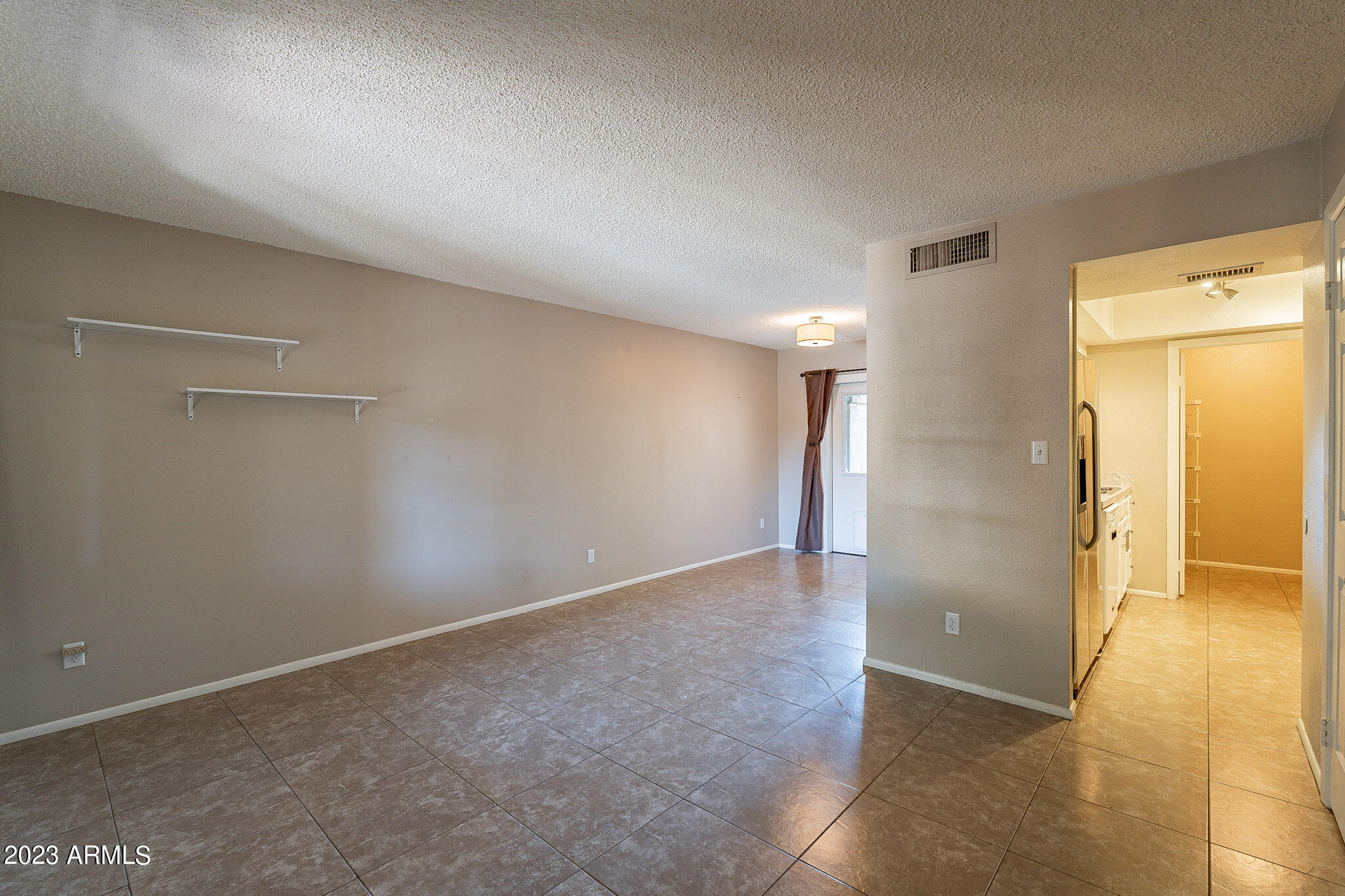 1422 La Jolla Drive Tempe, AZ 85282 - Photo 4 of 22 5-print-La-5