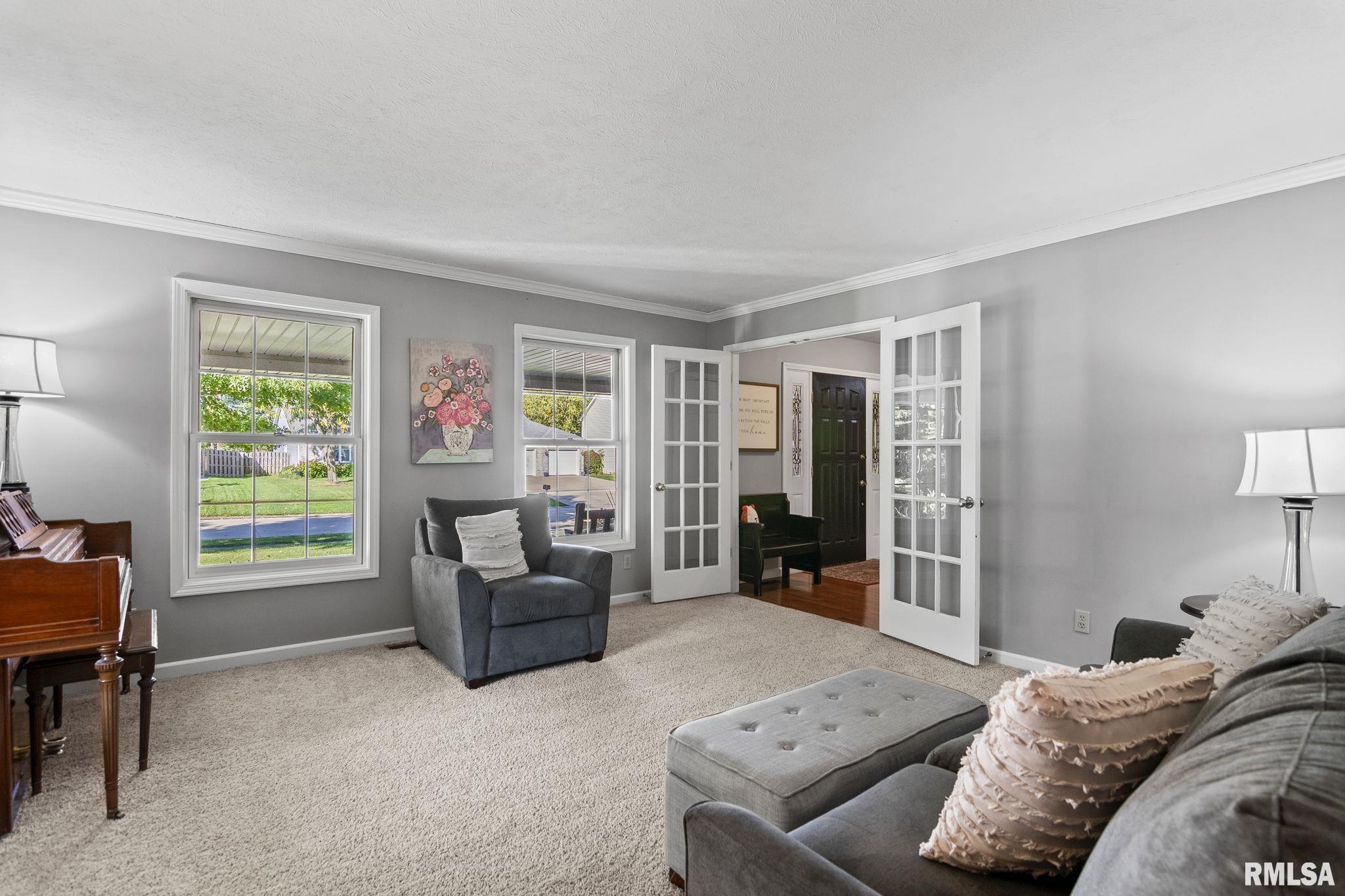 600 Silver Spring Drive Springfield, IL 62702 - Photo 9 of 45