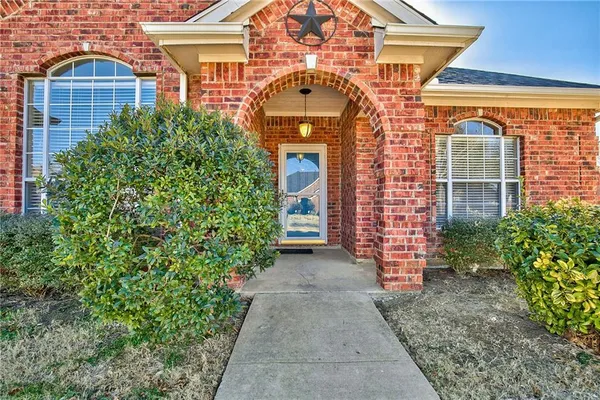 $2,395 | 4424 Maple Shade Avenue, Sachse, TX 75048
