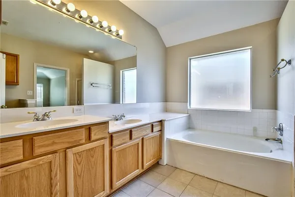 $2,395 | 4424 Maple Shade Avenue, Sachse, TX 75048