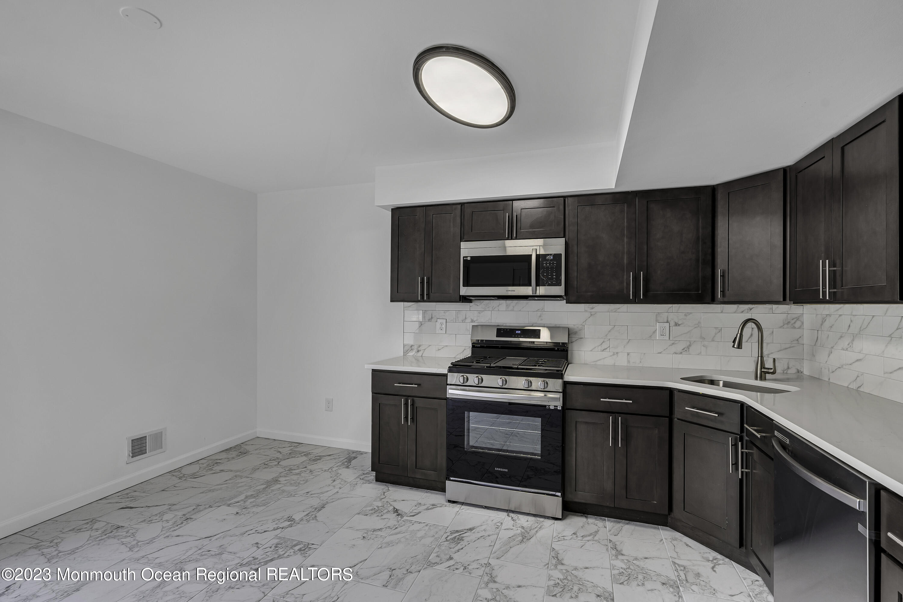 1064 Sawmill Road, Unit 70 Brick, NJ 08724 - Photo 40 of 40 018_dsc01554