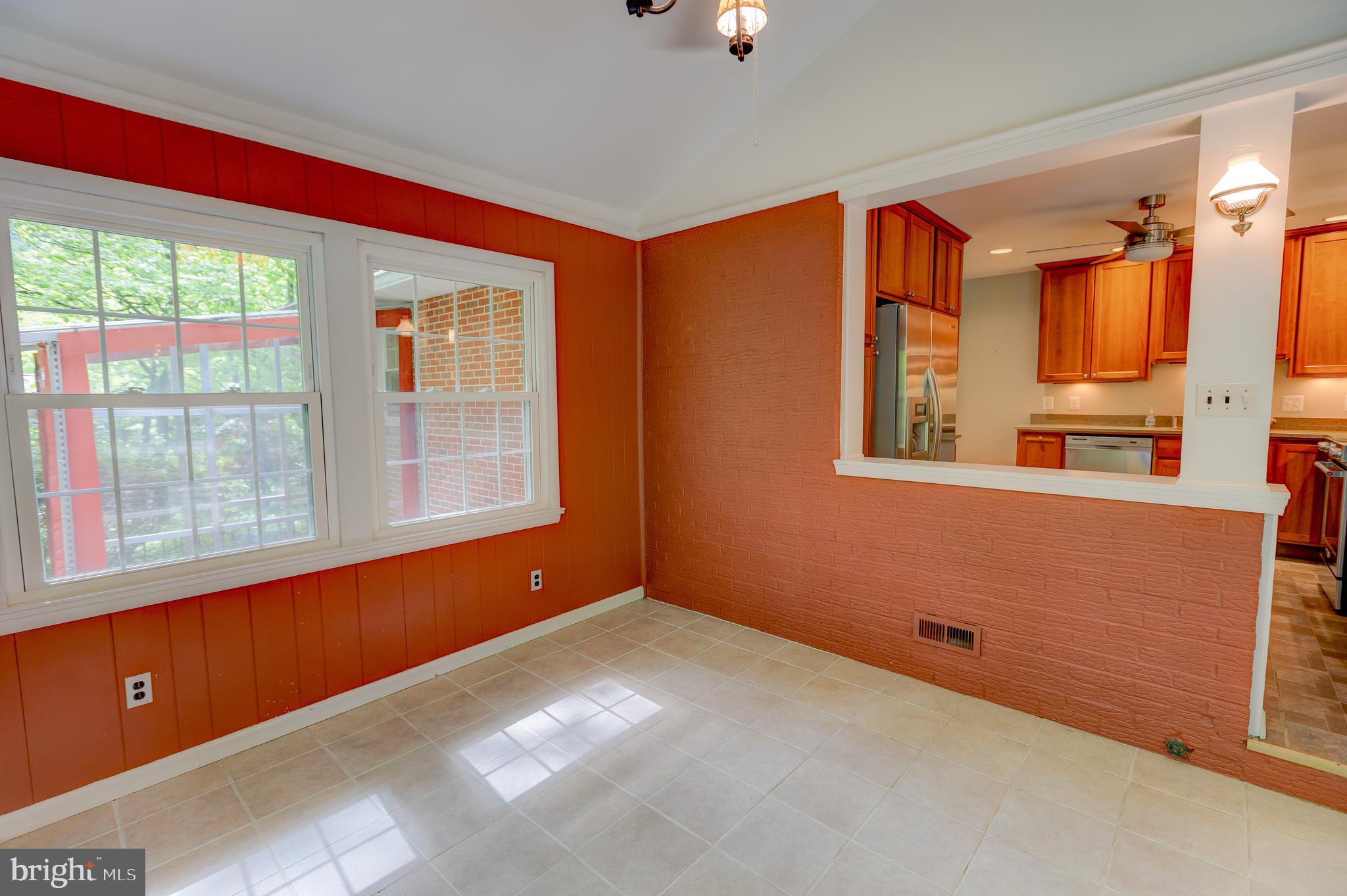 1112 High Country Road Towson, MD 21286 - Photo 18 of 42
