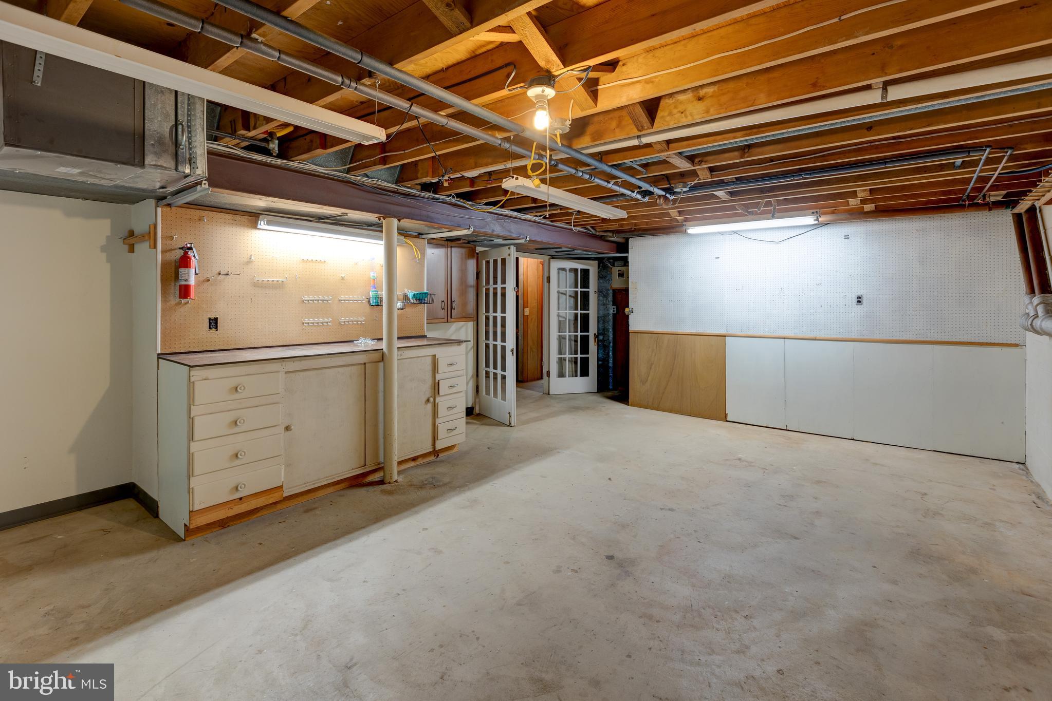 1112 High Country Road Towson, MD 21286 - Photo 35 of 42