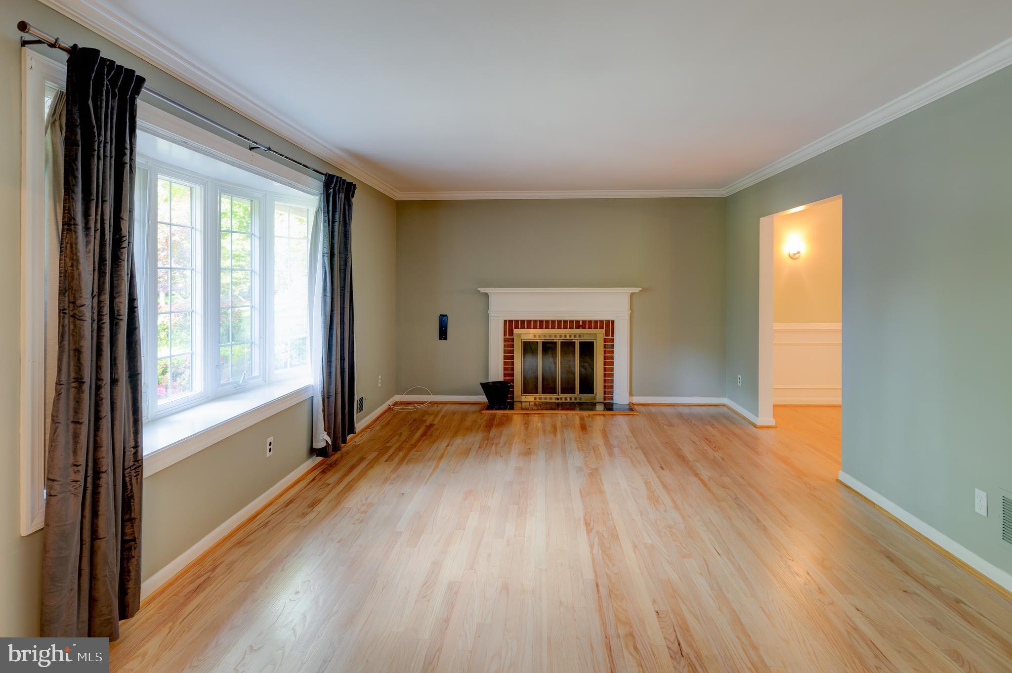 1112 High Country Road Towson, MD 21286 - Photo 6 of 42