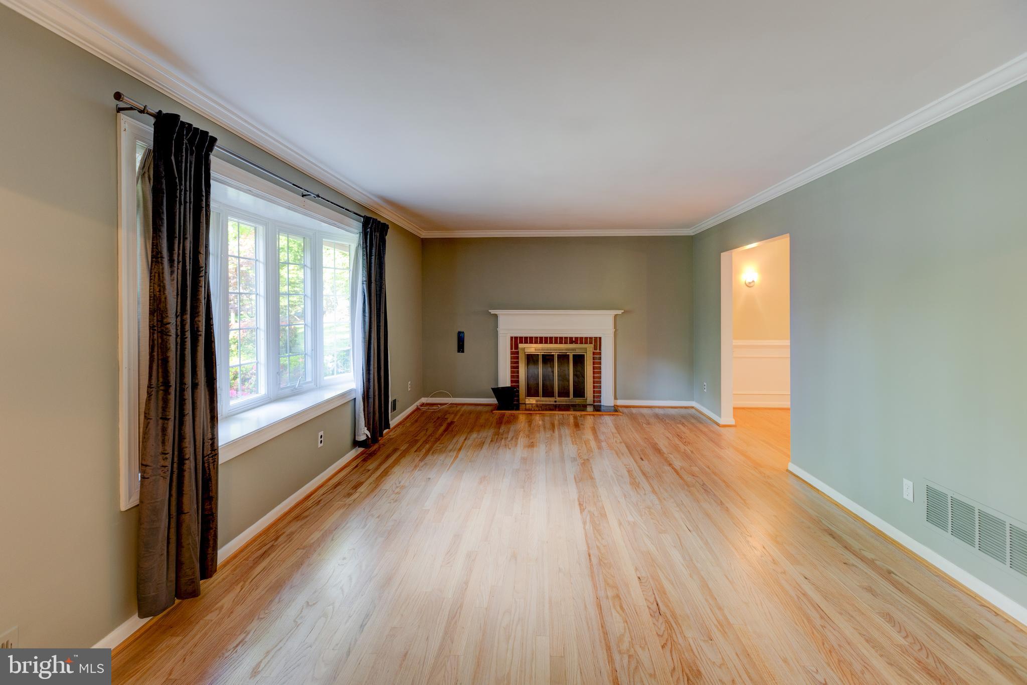 1112 High Country Road Towson, MD 21286 - Photo 8 of 42