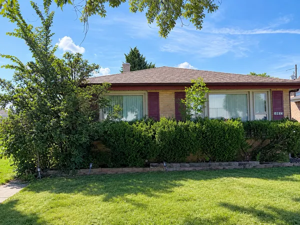 $250,000 | 10813 Belmont Avenue, Melrose Park, IL 60164