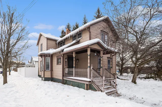 $138,000 | 126 Calhoun Street, Battle Creek, MI 49017