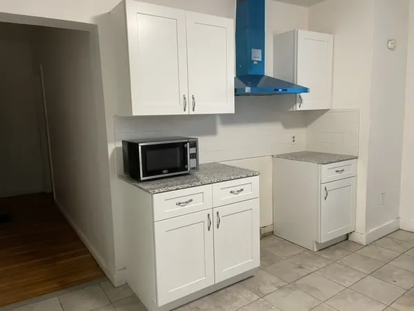$2,600 | 92 Clifton Street, Unit 1, Malden, MA 02148