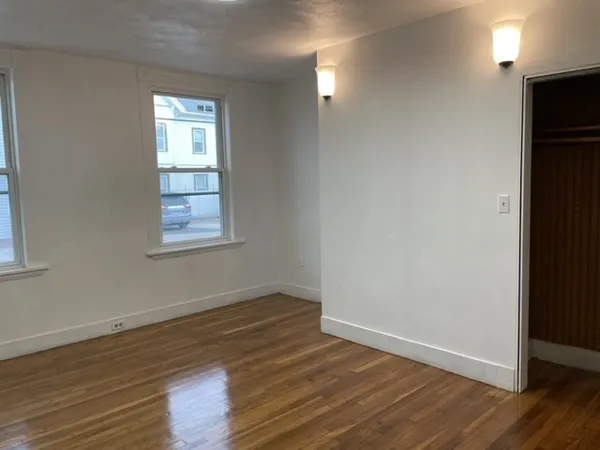 $2,600 | 92 Clifton Street, Unit 1, Malden, MA 02148