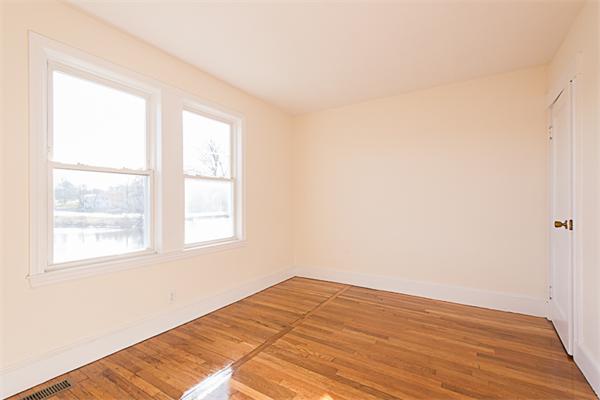 15 Castle Road Weymouth, MA 02189 - Photo 16 of 24 Gallery Image 16