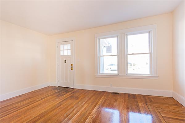 15 Castle Road Weymouth, MA 02189 - Photo 8 of 24 Gallery Image 8