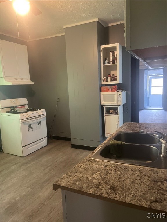 253 Webster Avenue Syracuse, NY 13205 - Photo 18 of 36