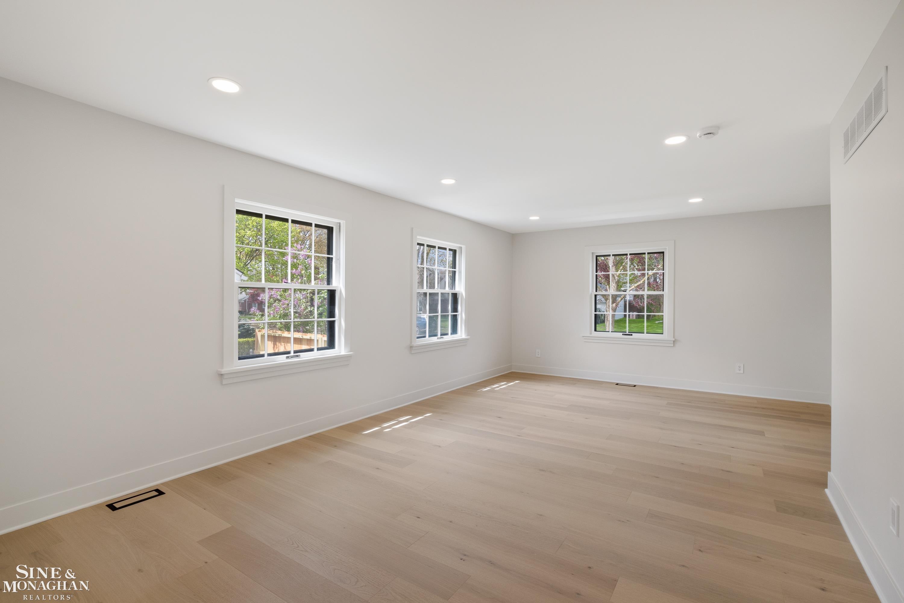 773 Hawthorne Road Grosse Pointe, MI 48236 - Photo 37 of 73