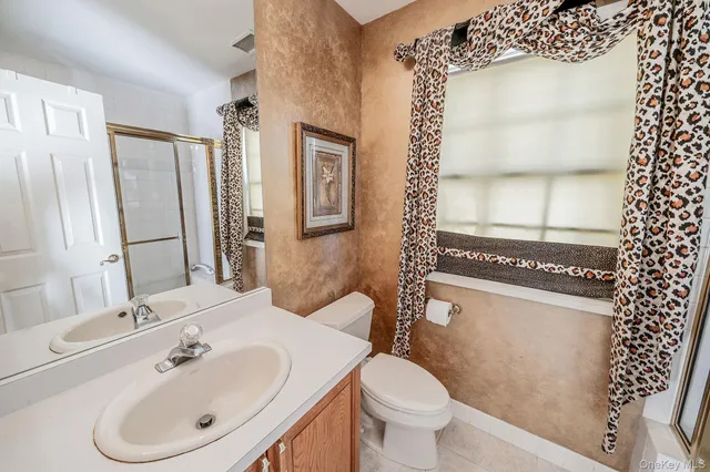 $1,199,000 | 148 Country Club Drive, Commack, NY 11725