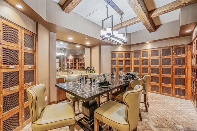 $1,199,000 | 148 Country Club Drive, Commack, NY 11725